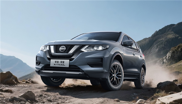 11.98万起 日产奇骏荣耀上市：还有8.98万的逍客