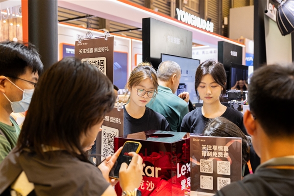 雷克沙惊喜亮相2025上海P&I展 全场景存储生态引领影像未来