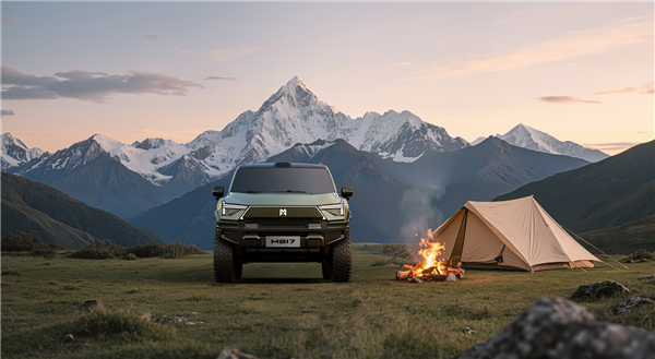 华为座舱、智驾上车！硬派越野东风猛士M817开卖：32.99万起