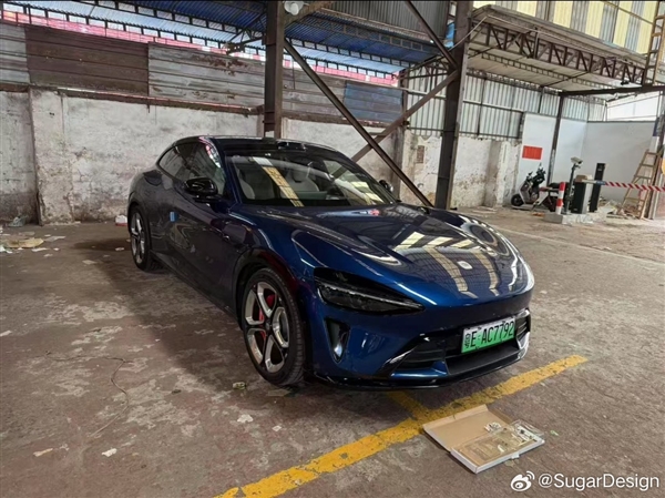 难怪雷军提议换方案!挂绿牌的小米YU7实车曝光:感受下插图2 难怪雷军提议换方案!挂绿牌的小米YU7实车曝光:感受下