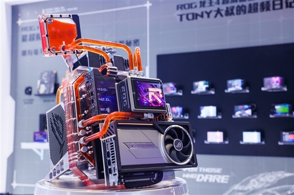 BW2025！华硕显卡信仰集结燃爆全场