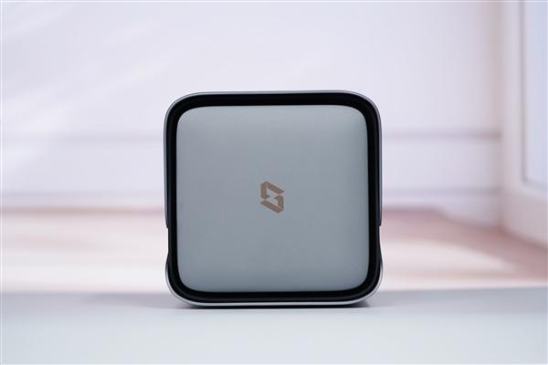 四盘位NAS天花板!极空间Z4Pro+性能版图赏插图1 四盘位NAS天花板!极空间Z4Pro+性能版图赏