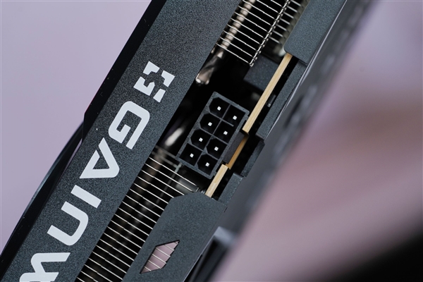 双风扇短小精悍!耕升RTX 5050追风OC显卡图赏插图13 双风扇短小精悍!耕升RTX 5050追风OC显卡图赏