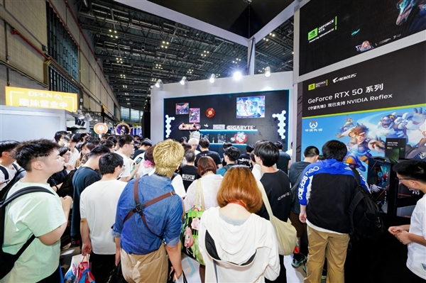 技嘉高能“全家桶”集体亮相BW！还有300万的奢华痛车