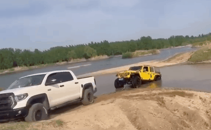 丰田救援JEEP 拖车绳断裂击中后车司机头部 如何避免插图 丰田救援JEEP 拖车绳断裂击中后车司机头部 如何避免