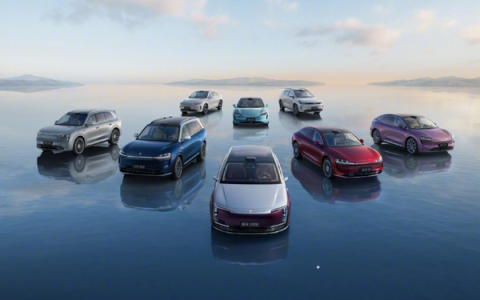 中国造车新势力2025年累计销量排名：鸿蒙险胜理想