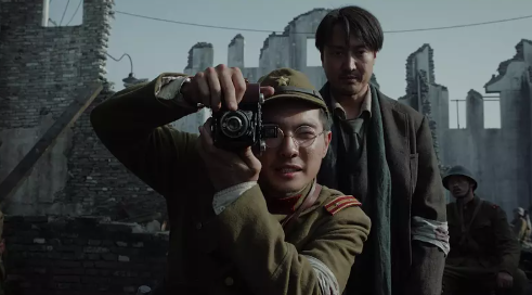 《南京照相馆》上映首日票房破亿 预测总票房13.89亿