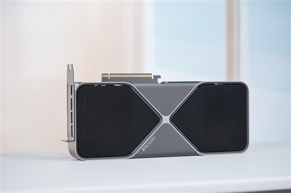 避免RTX 50跌价太严重：NVIDIA计划减少供应量！