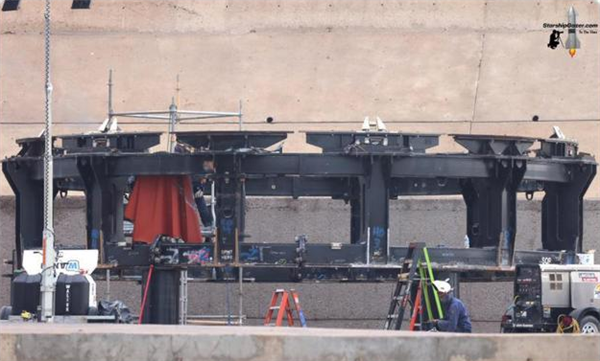 SpaceX星舰测试爆炸摧毁发射台 公司紧急启动重建