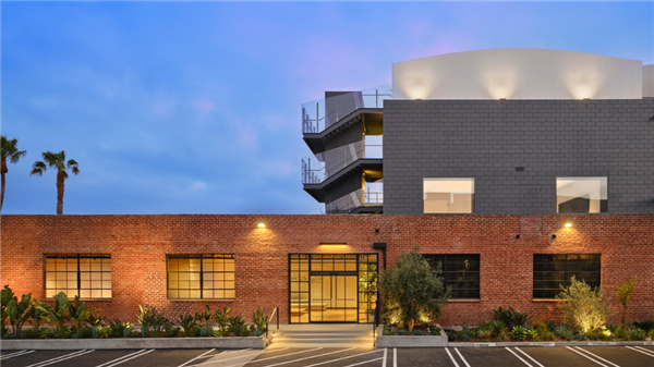 Apple Music问世十周年 苹果专为艺人打造三层全球中心