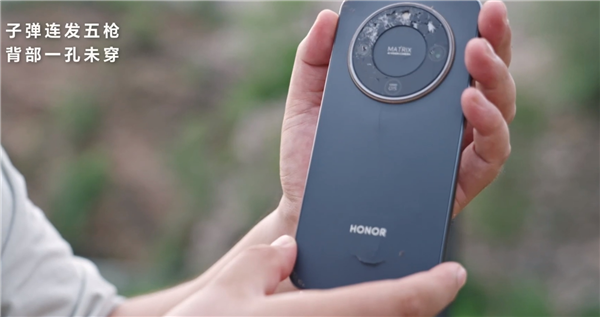 荣耀X70首销连续3天全品牌全机型销量第一 能抗193吨碾压还能挡子弹插图6 荣耀X70首销连续3天全品牌全机型销量第一 能抗193吨碾压还能挡子弹