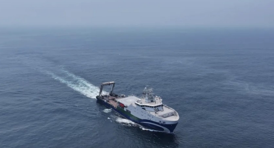 国内首艘！深远海绿色智能技术试验船“未来”号命名交付