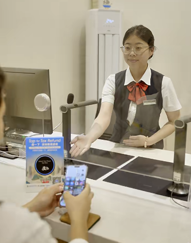 “支付宝碰一下”解锁三大新能力：身份验证、退税、发工资