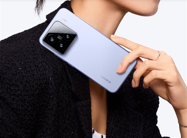 小米16外观首次曝光：四等边极窄直屏+猛男粉配色