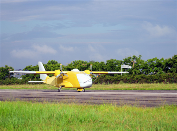 自主研发！YH-1000无人运输机完成复杂地形载货验证飞行