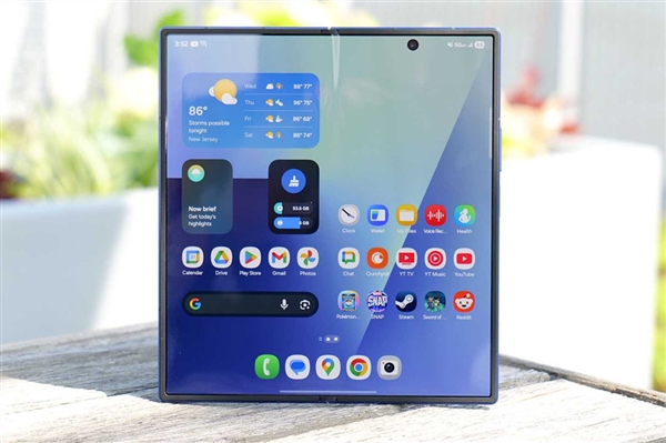 三星Galaxy Z Fold8首曝：安卓首款0折痕旗舰