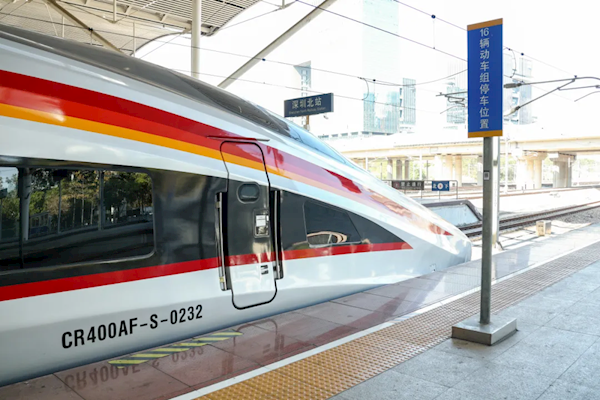 火车候补票只有中间B座吗 12306客服回应