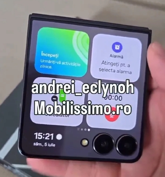 自研芯旗舰！三星Galaxy Z Flip7真机曝光：首次全面屏外屏