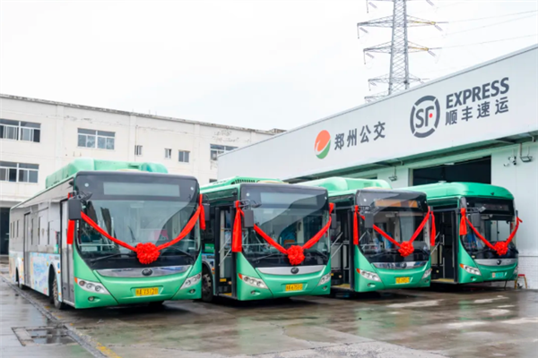郑州公交、顺丰跨界合作：闲置公交车变快递车