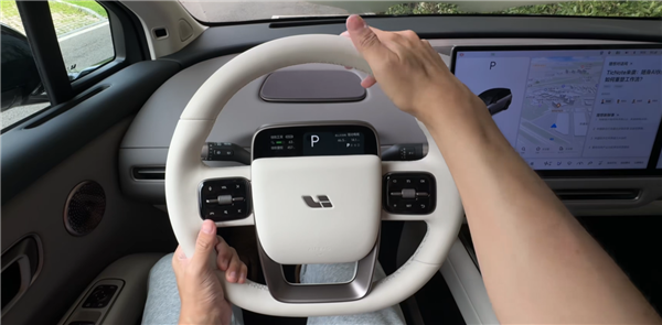 理想第一台纯电SUV登场！一文看完理想i8内饰亮点