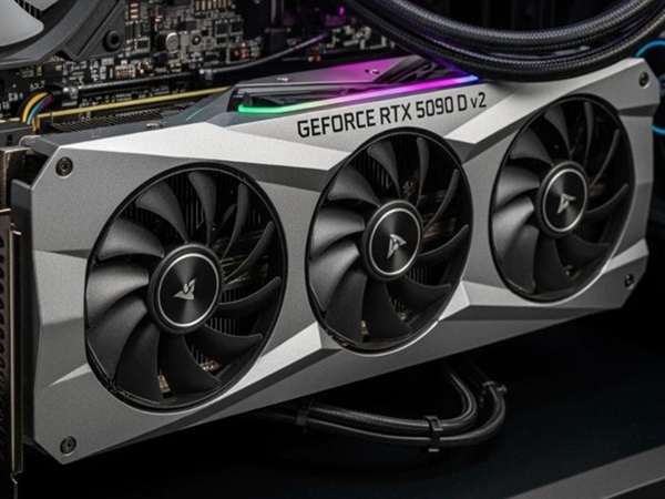 不叫5090DD！NVIDIA中国特供新卡定名RTX 5090D v2：不降价