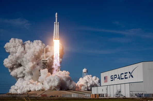 美审查SpaceX数十亿合同：主导地位令多数难取消