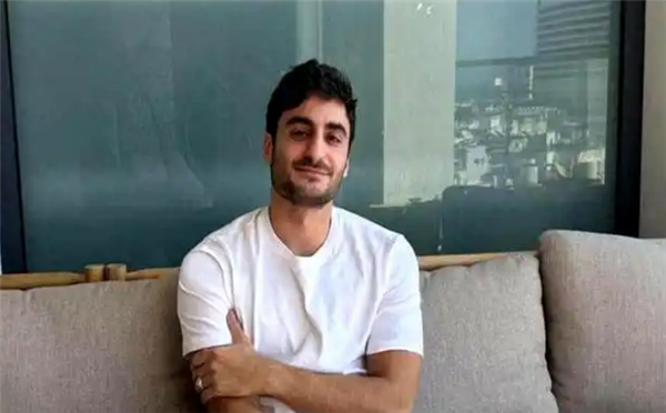 创业神话！6名员工半年用AI实现财富自由