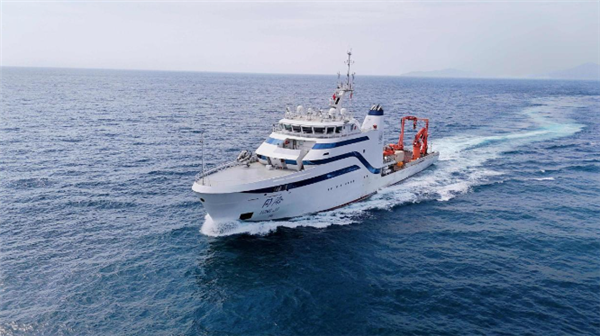 我国首艘！海洋级智能科考船“同济”号交付