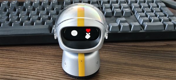 199元！小米试水情绪产品首作 小米手环多功能桌搭初体验