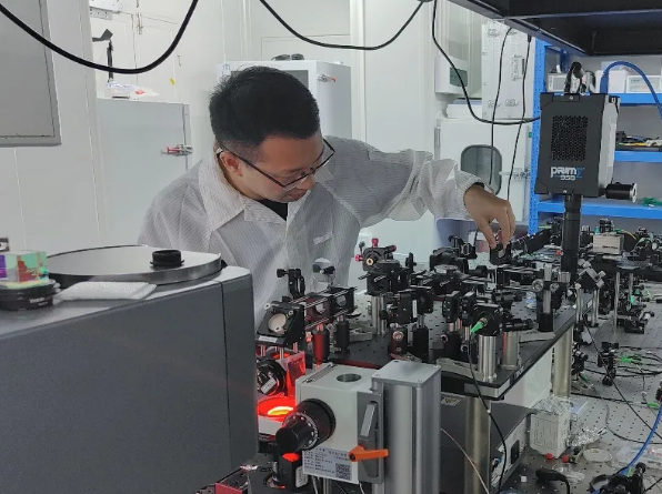 纳米“双光子工厂”问世！中大科研团队研制出新型量子纠缠光源