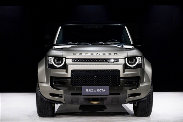 用上宝马4.4T大V8！最强版路虎卫士中国首秀