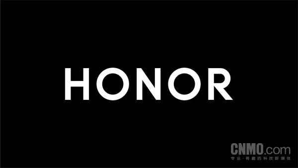 荣耀三款新机同步曝光：Magic 8年底发 还有小平板