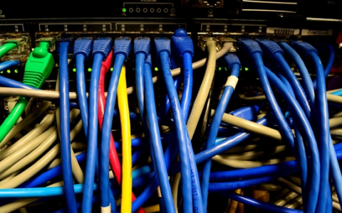 公安部通报：某跨国公司违规向境外传输用户信息