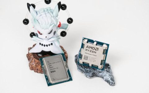 仅用半价换来大幅游戏性能领先! 锐龙7 9700X与酷睿Ultra 9 285K对比测试