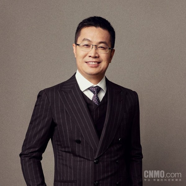 卢伟冰称将试用新iPhone 此前评价其&ldquo;变化最大的一年&rdquo;