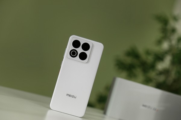 魅族22评测：小屏旗舰的全面进化，体验无短板的&ldquo;完美手机&rdquo;？