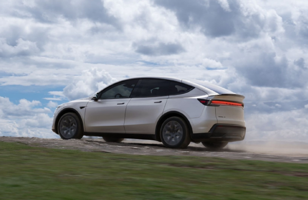 2025第37周中国SUV销量排名：问界M8险胜小米YU7