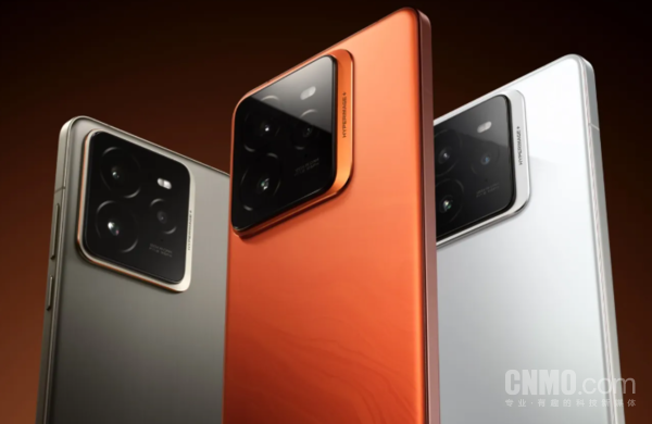 真我GT8 Pro相机模组公布 徐起：品牌史上最大胆设计