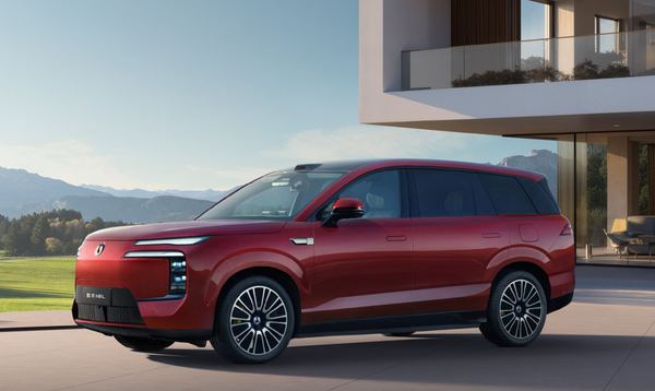 腾势N8L开启预售 零百加速进入三秒级 31.98万元起