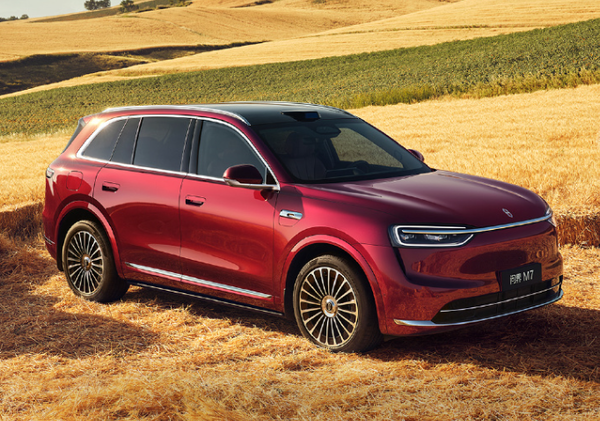 2025 1-8月中国汽车行业收入6.8万亿 同比增幅达8%