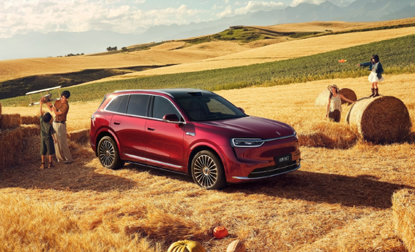 三大新势力新增订单曝光 鸿蒙断层领先 蔚来零跑破万