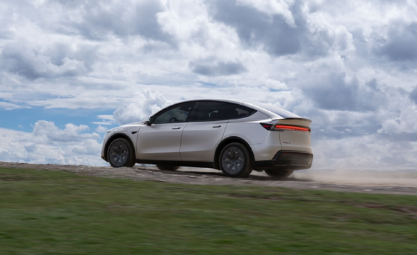 中国1-8月美系车销量出炉：Model Y下跌 GL8混动暴涨