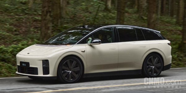 25万级纯电SUV配置对比：R7智能化给力 i6性价比高