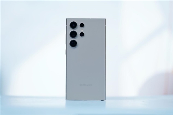 三星Galaxy影像规格停滞甚至开倒车！网友请愿要负责人下台