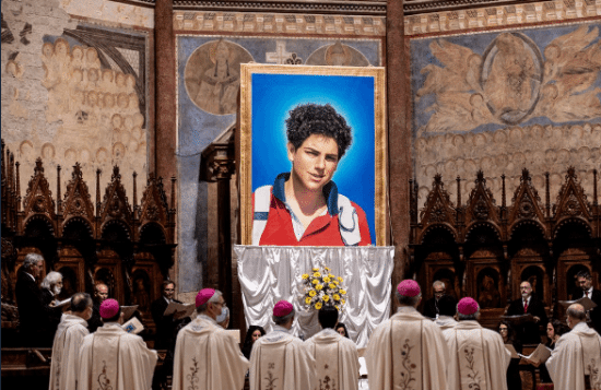 首个游戏玩家圣人！天主教教皇封圣首个90后男子