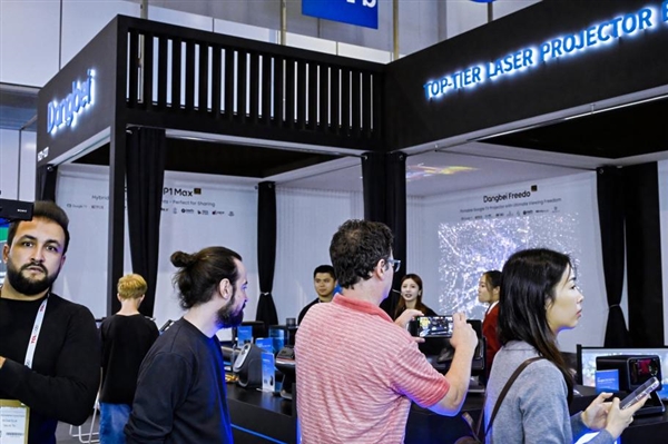 柏林展会惊现当贝投影 中国品牌再次引领潮流！