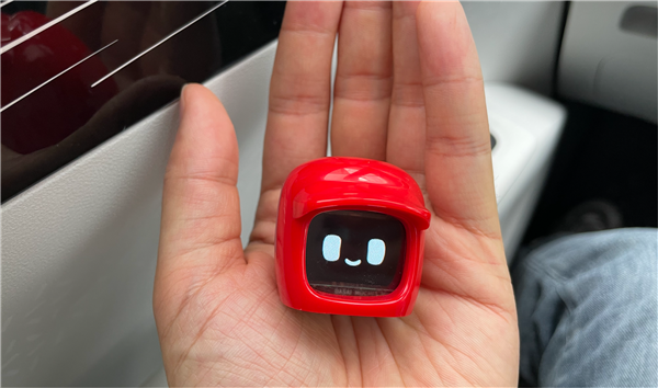 500块的电子宠物 治好了我的路怒症