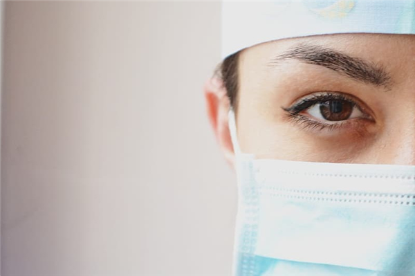 停牌18个月 “中国癌症早筛第一股”诺辉健康遭做空 面临强制退市