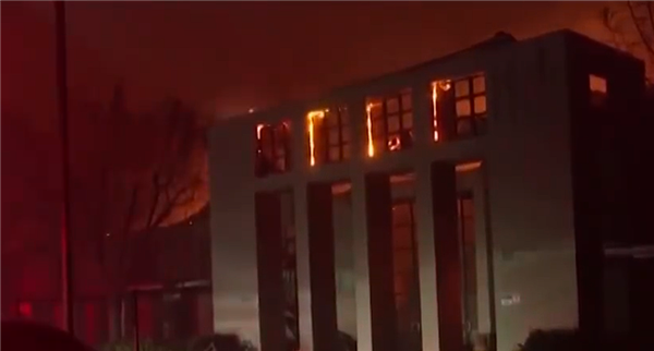 指控致两场毁灭性山火发生 美国司法部向一公司索赔超5.4亿元