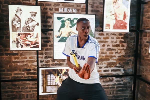 国际网红“无语哥”广州非遗之旅精彩纷呈 快手独家直播斩获3400万观看